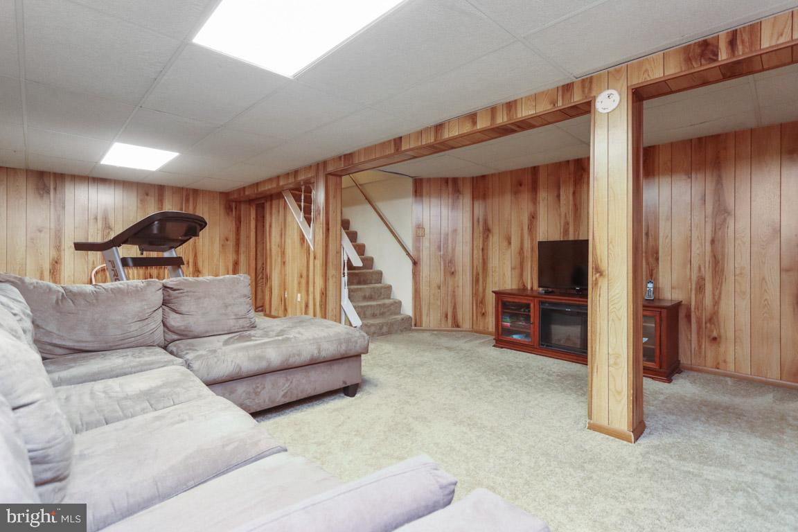 HILLSDALE - Residential