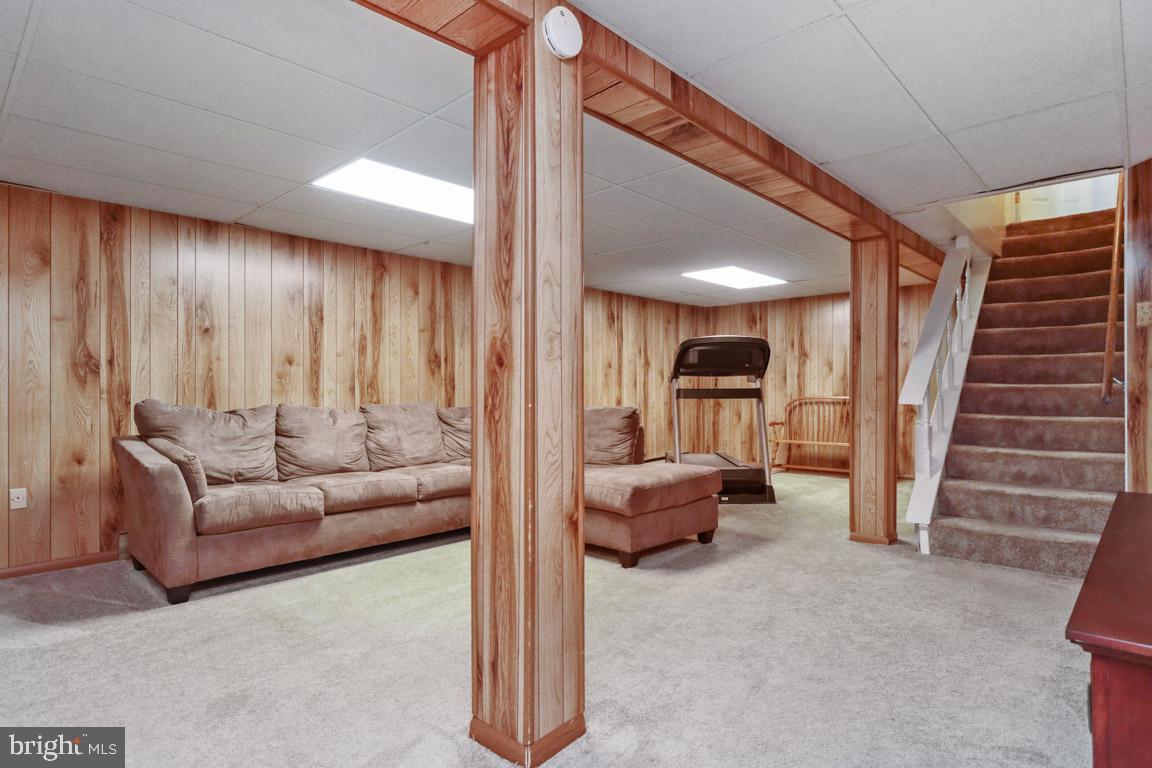 HILLSDALE - Residential