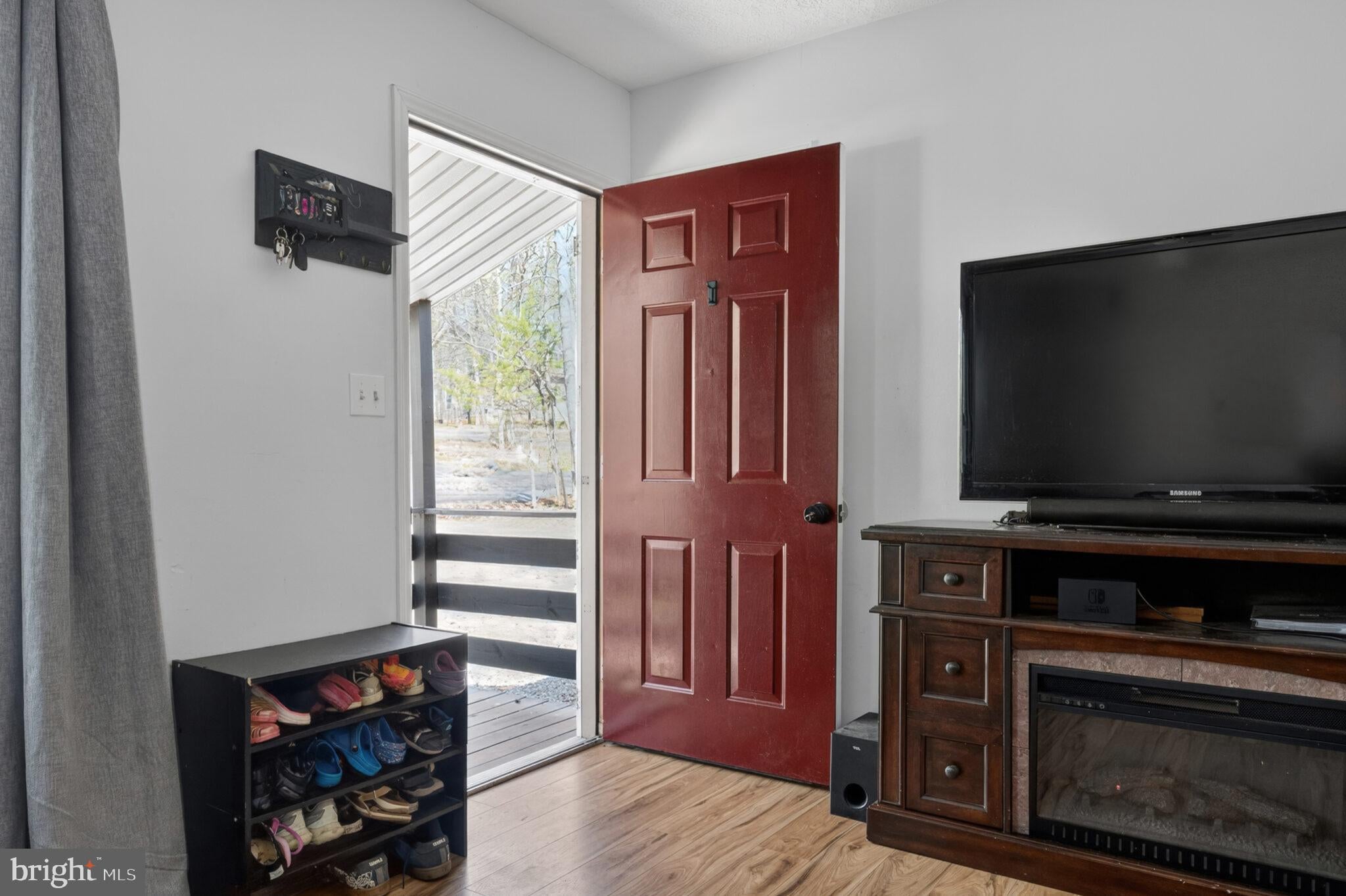 205 MONUMENT ROAD