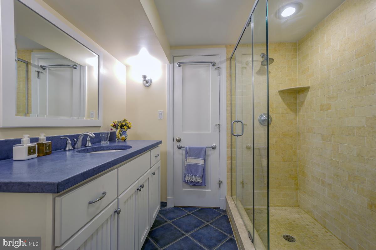 PARKWOOD - Residential