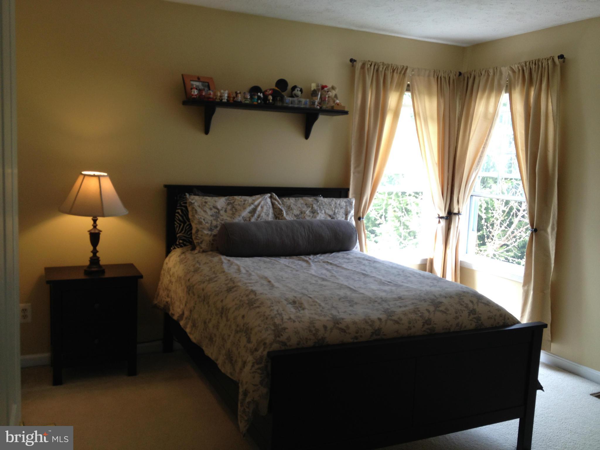 FOREST LAKES - Residential