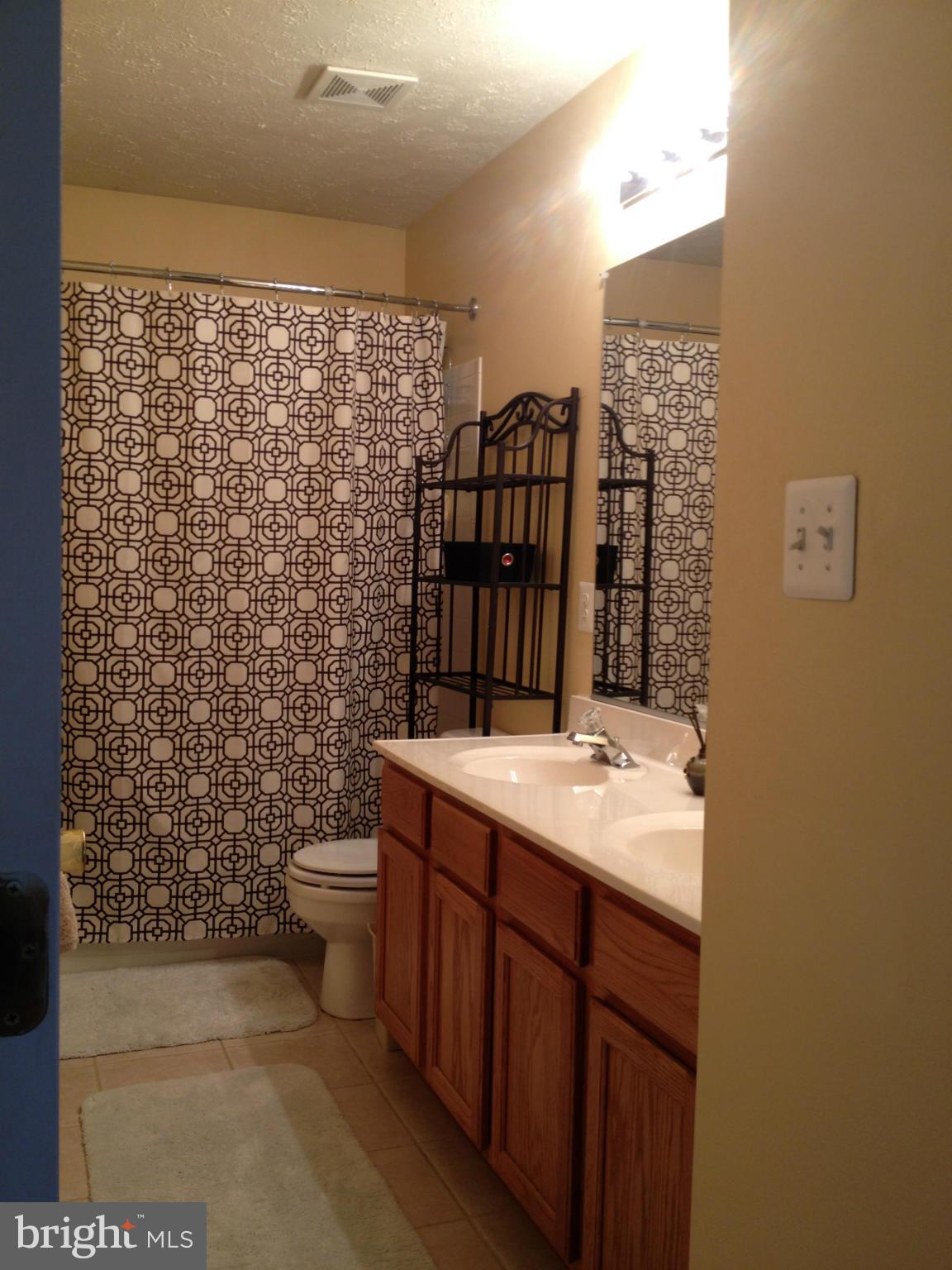 FOREST LAKES - Residential