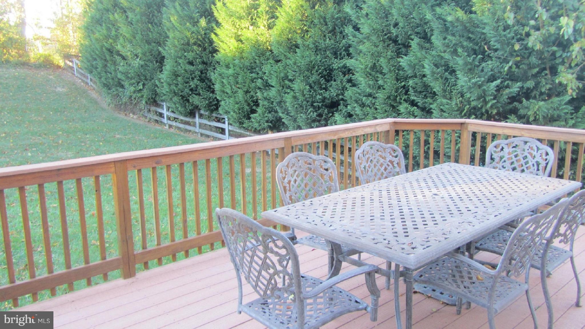 FOREST LAKES - Residential