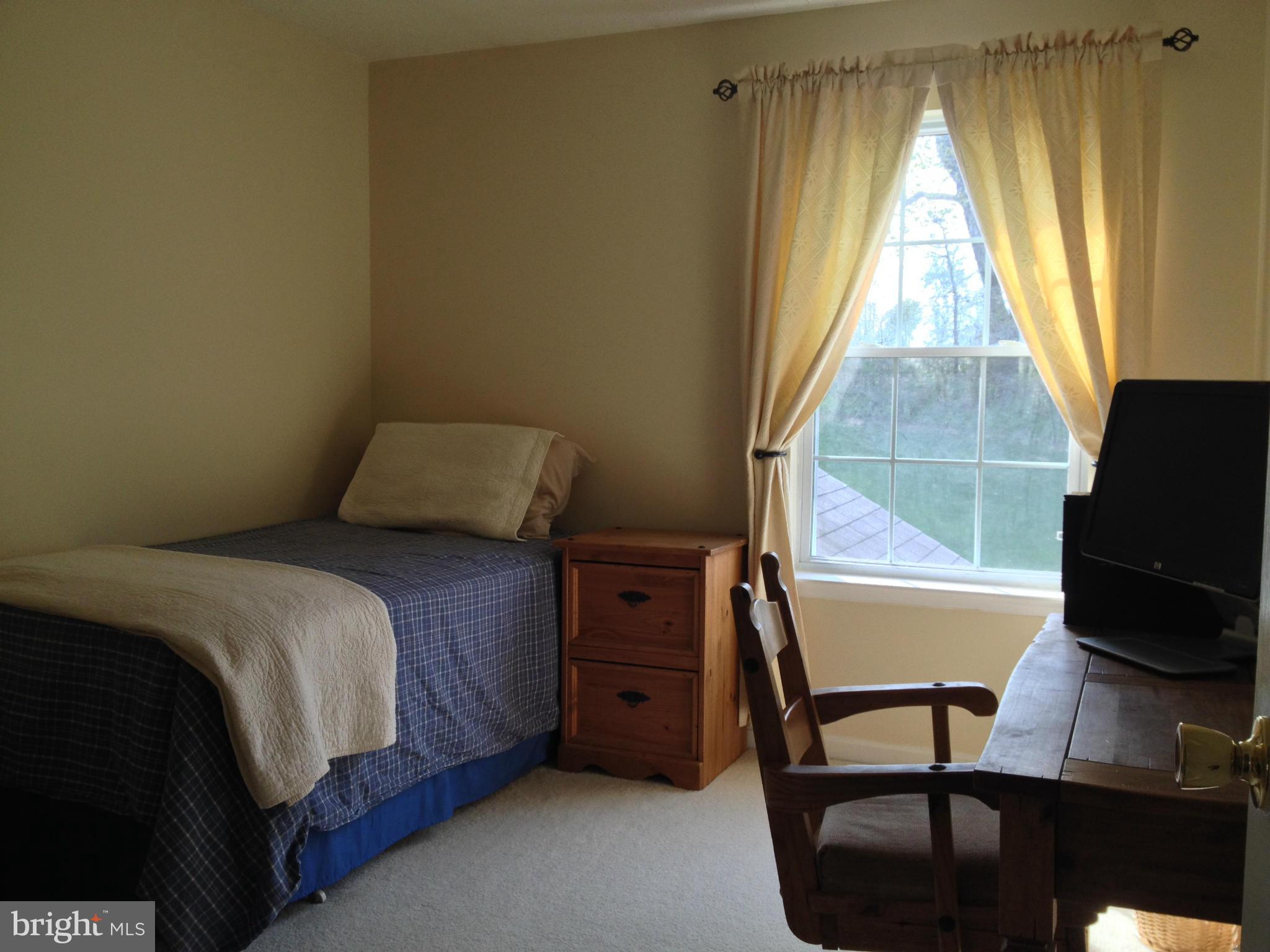 FOREST LAKES - Residential