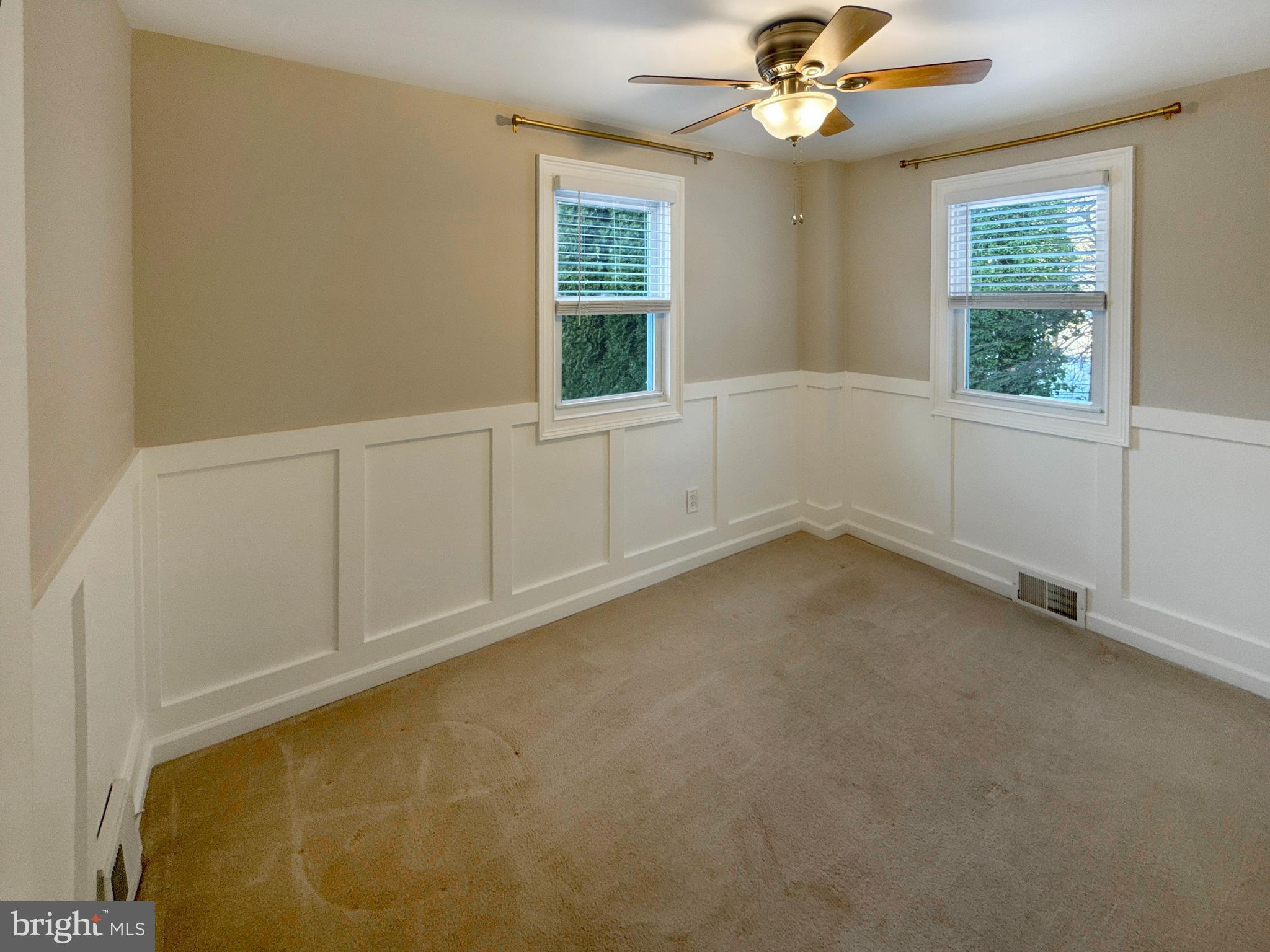 LARCHMONT SQ - Residential Lease