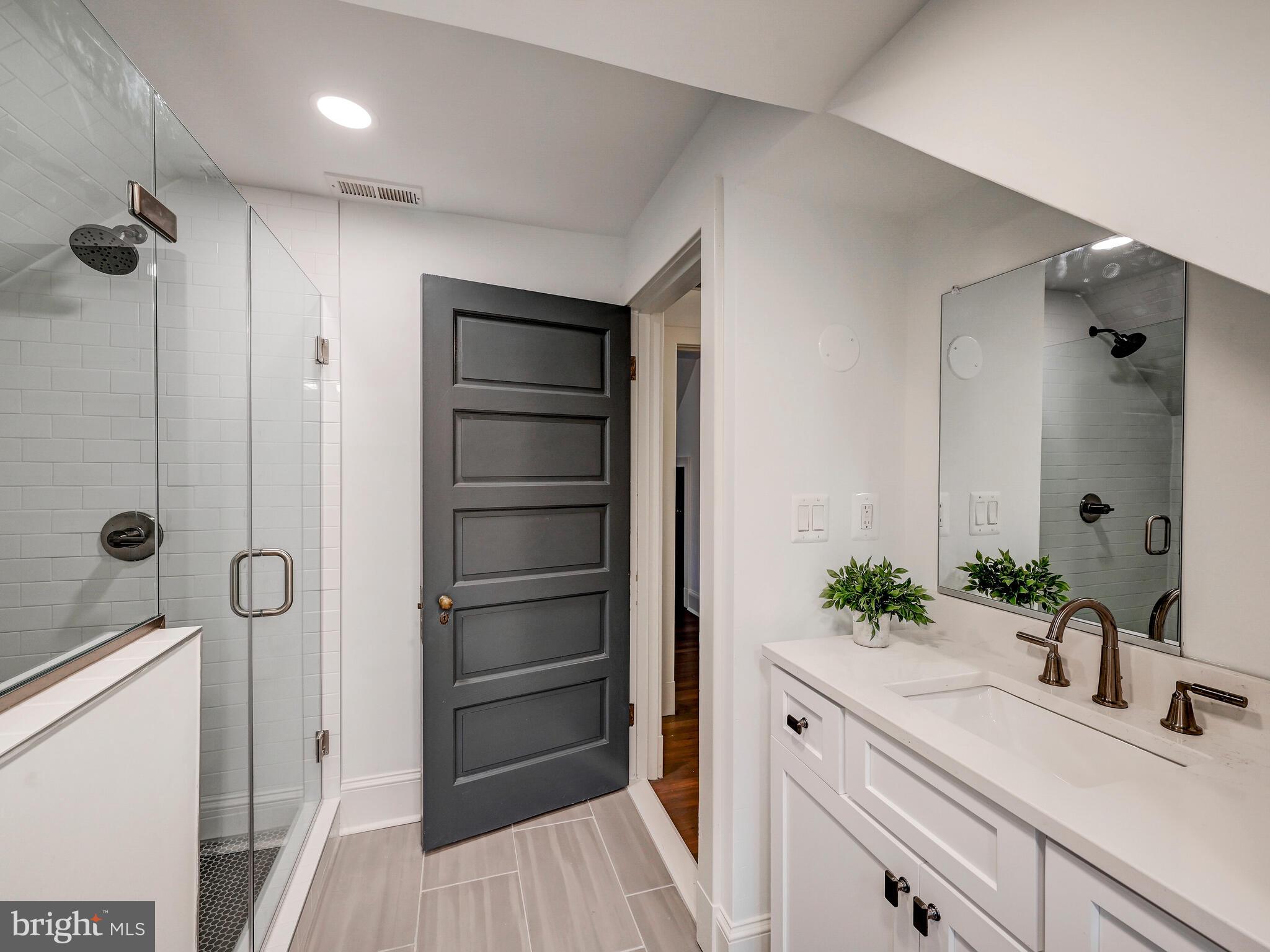 GUILFORD - Residential