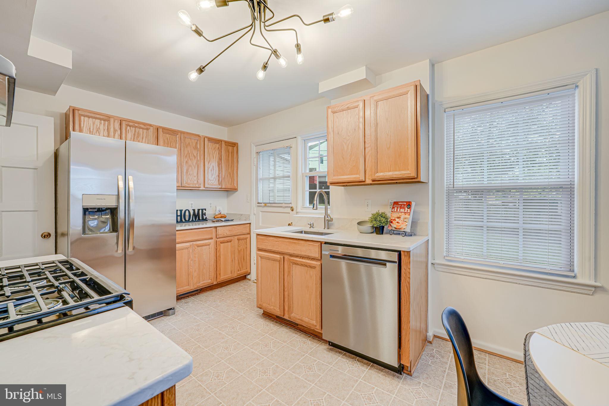 JEFFERSON MANOR - Residential