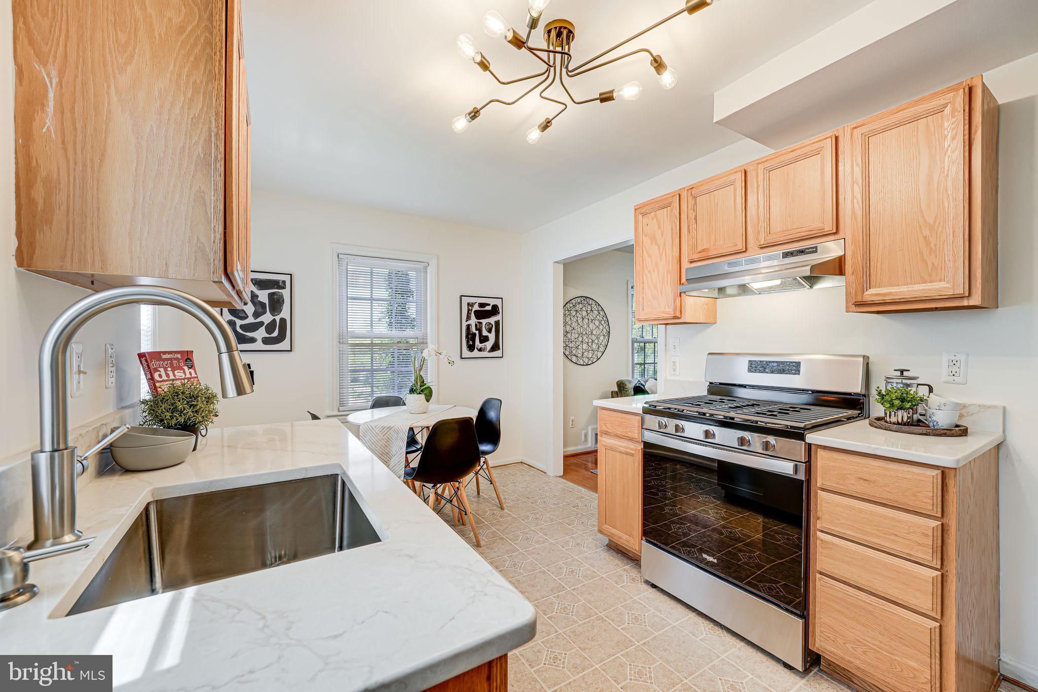 JEFFERSON MANOR - Residential