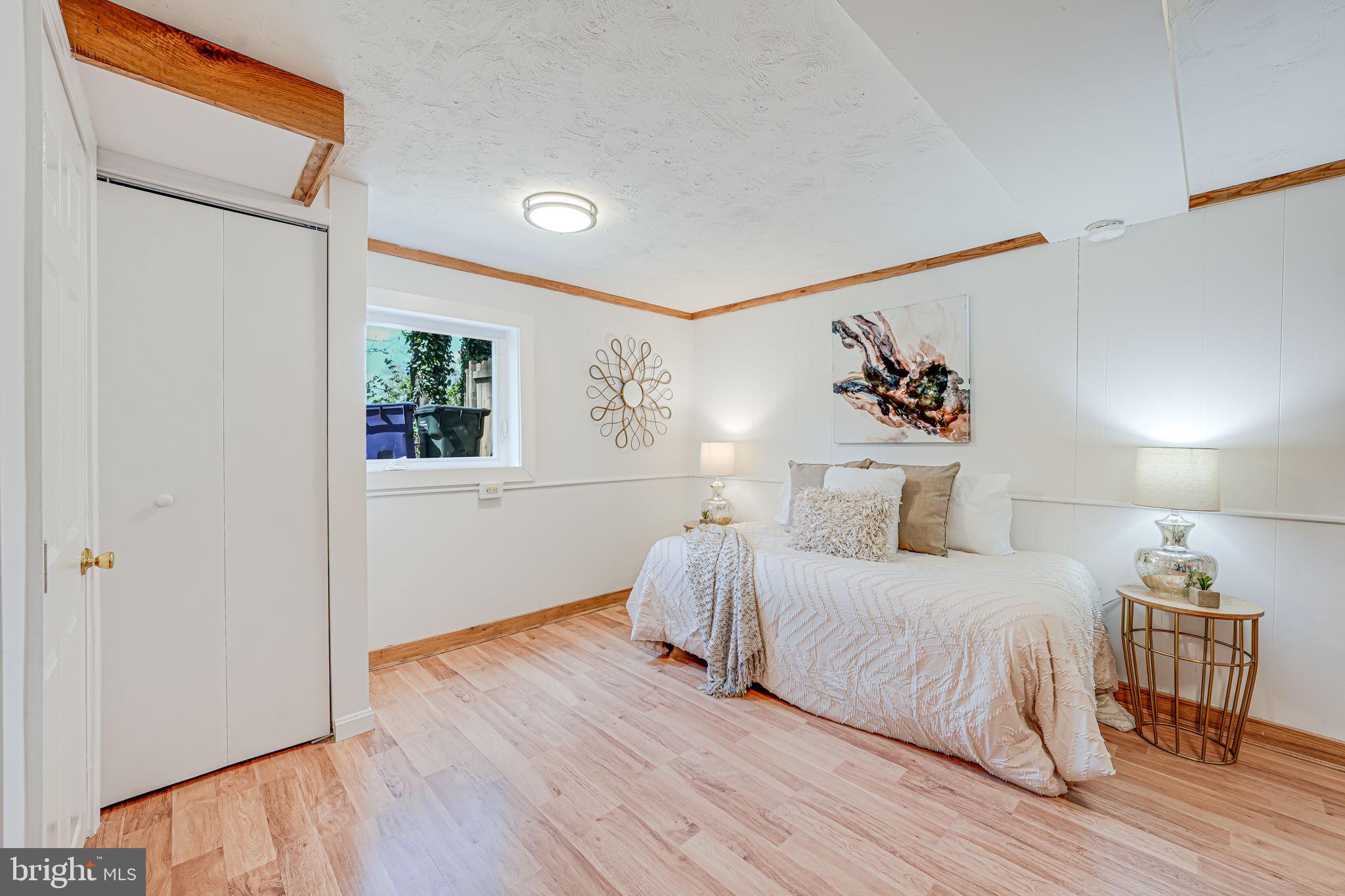 JEFFERSON MANOR - Residential