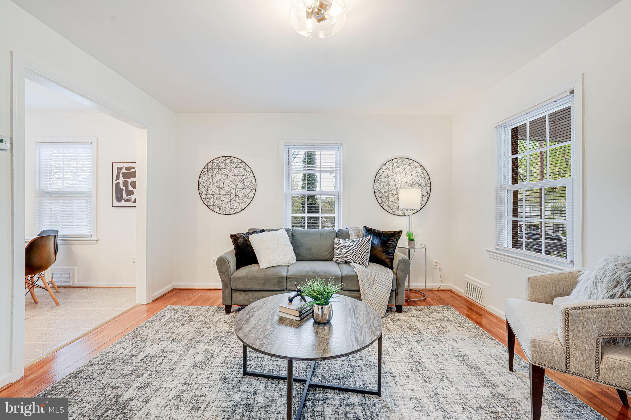 JEFFERSON MANOR - Residential