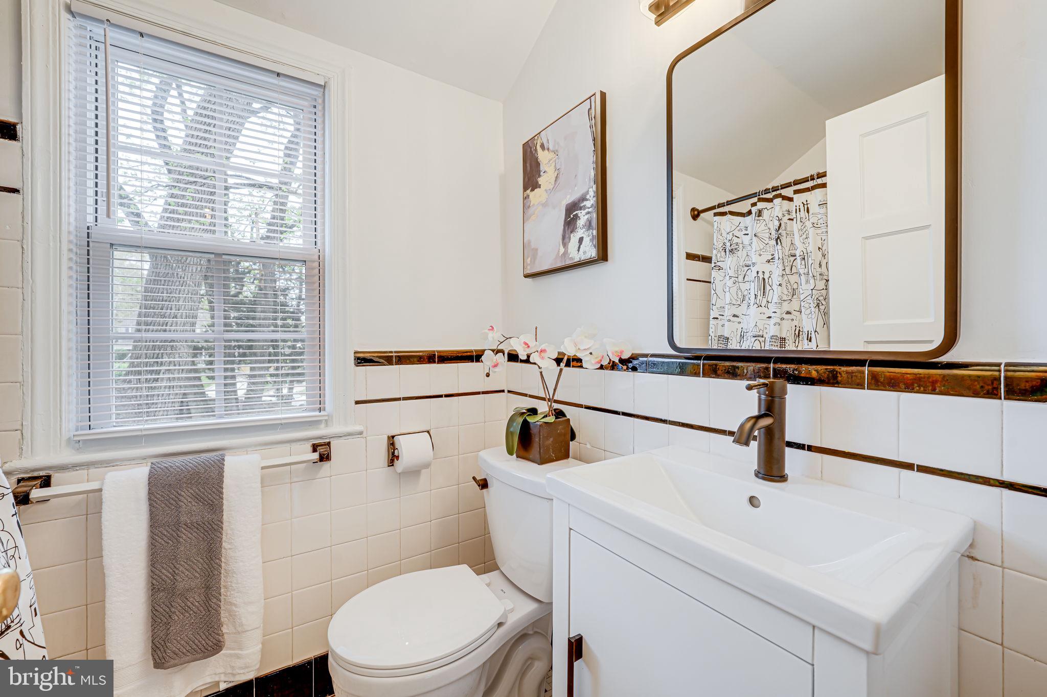 JEFFERSON MANOR - Residential