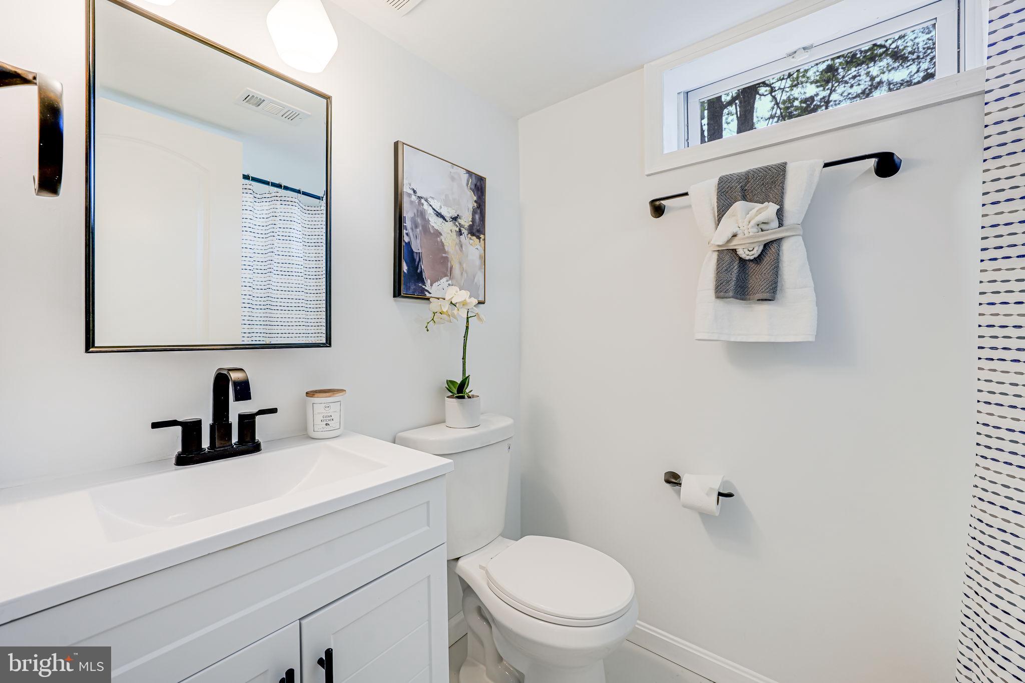 JEFFERSON MANOR - Residential