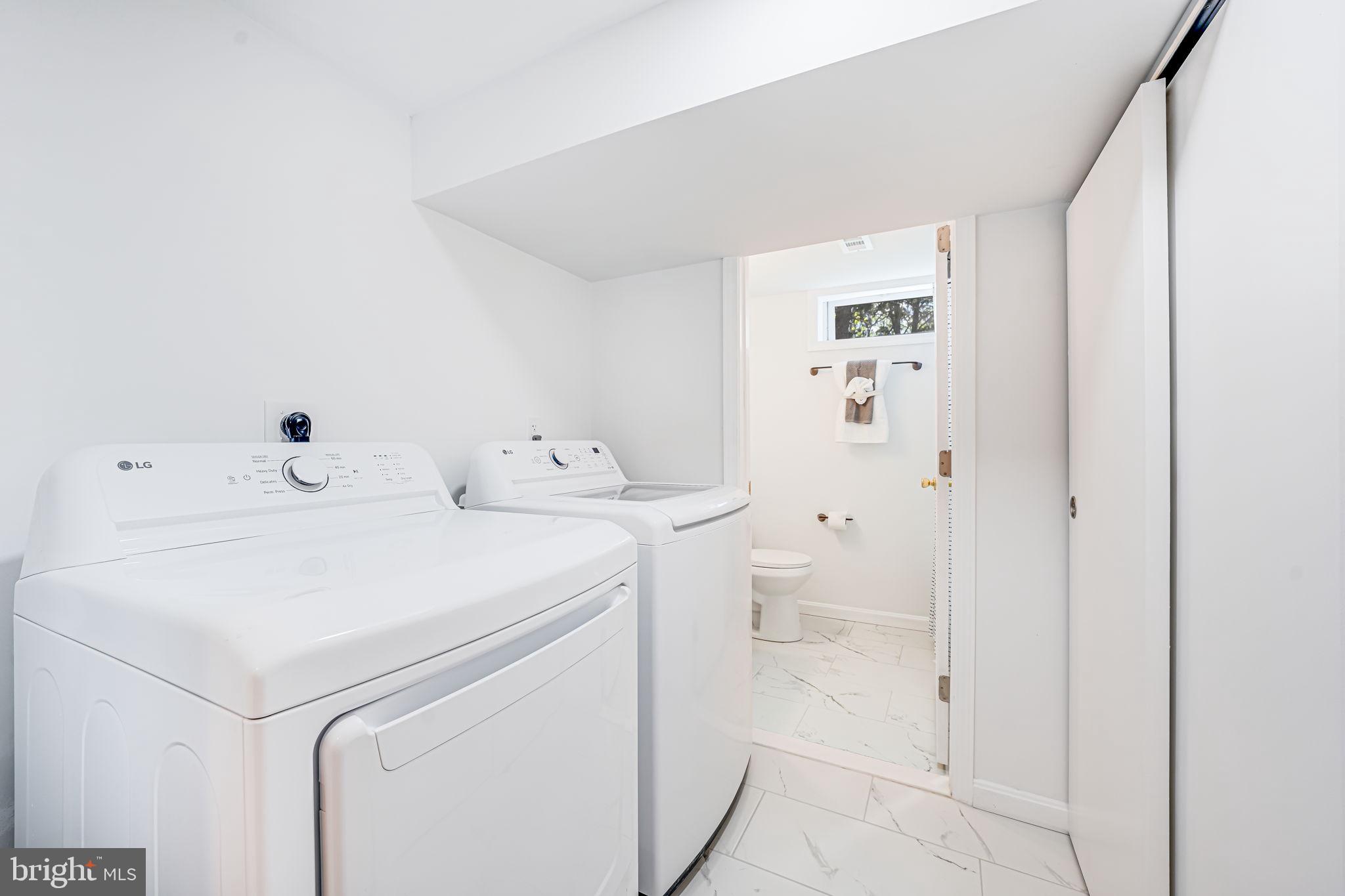 JEFFERSON MANOR - Residential