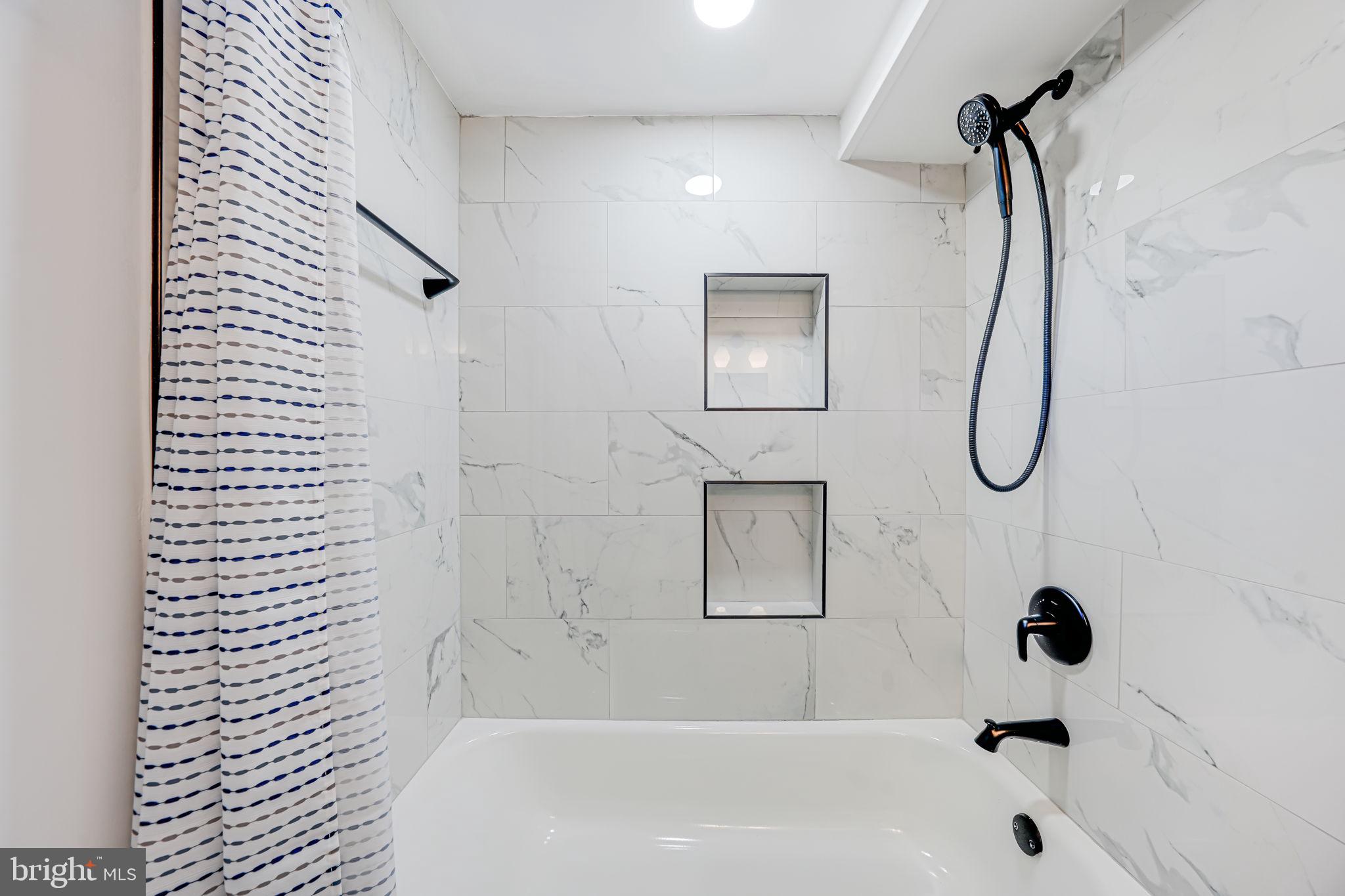 JEFFERSON MANOR - Residential