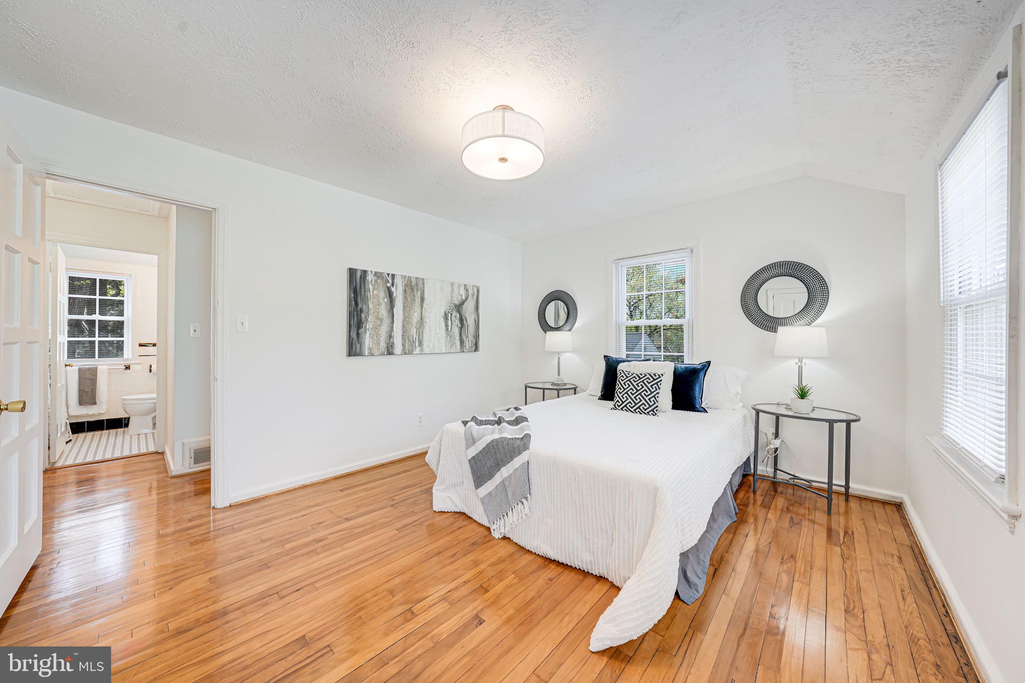 JEFFERSON MANOR - Residential