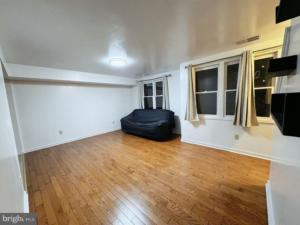 Photo of 304 N 8th Street, PHILADELPHIA, PA 19107 (MLS # PAPH2594214)