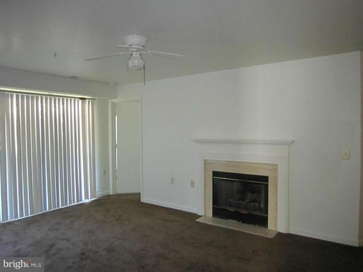 SUMMER HOUSE II - Residential Lease