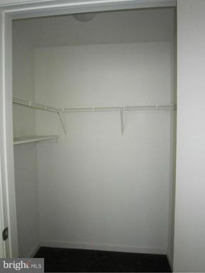 SUMMER HOUSE II - Residential Lease