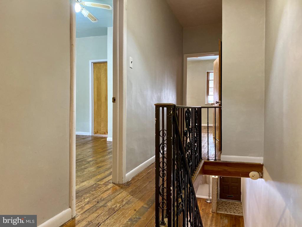 LOWER MOYAMENSING - Residential Lease