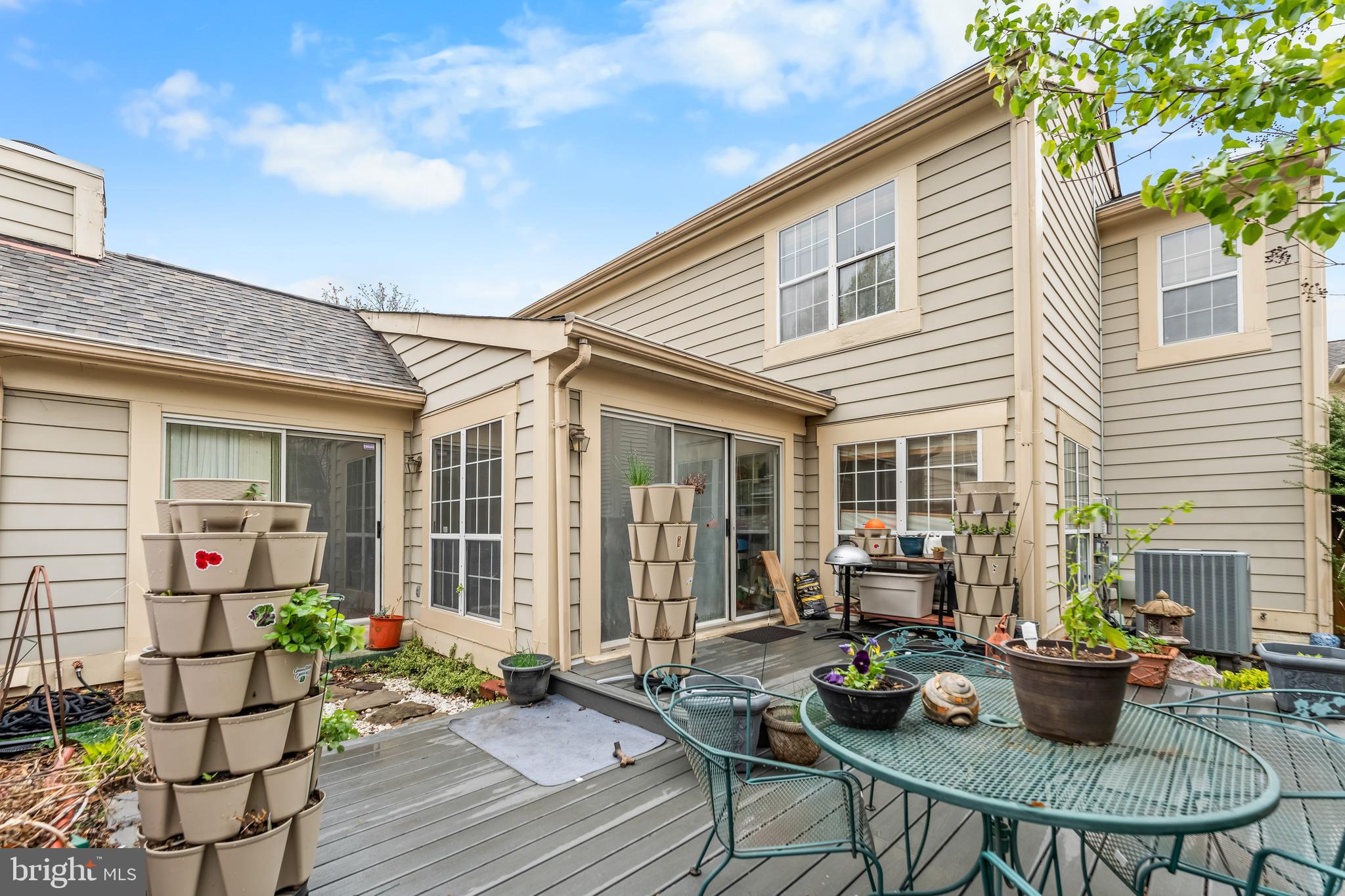 MEADOWGATE - Residential