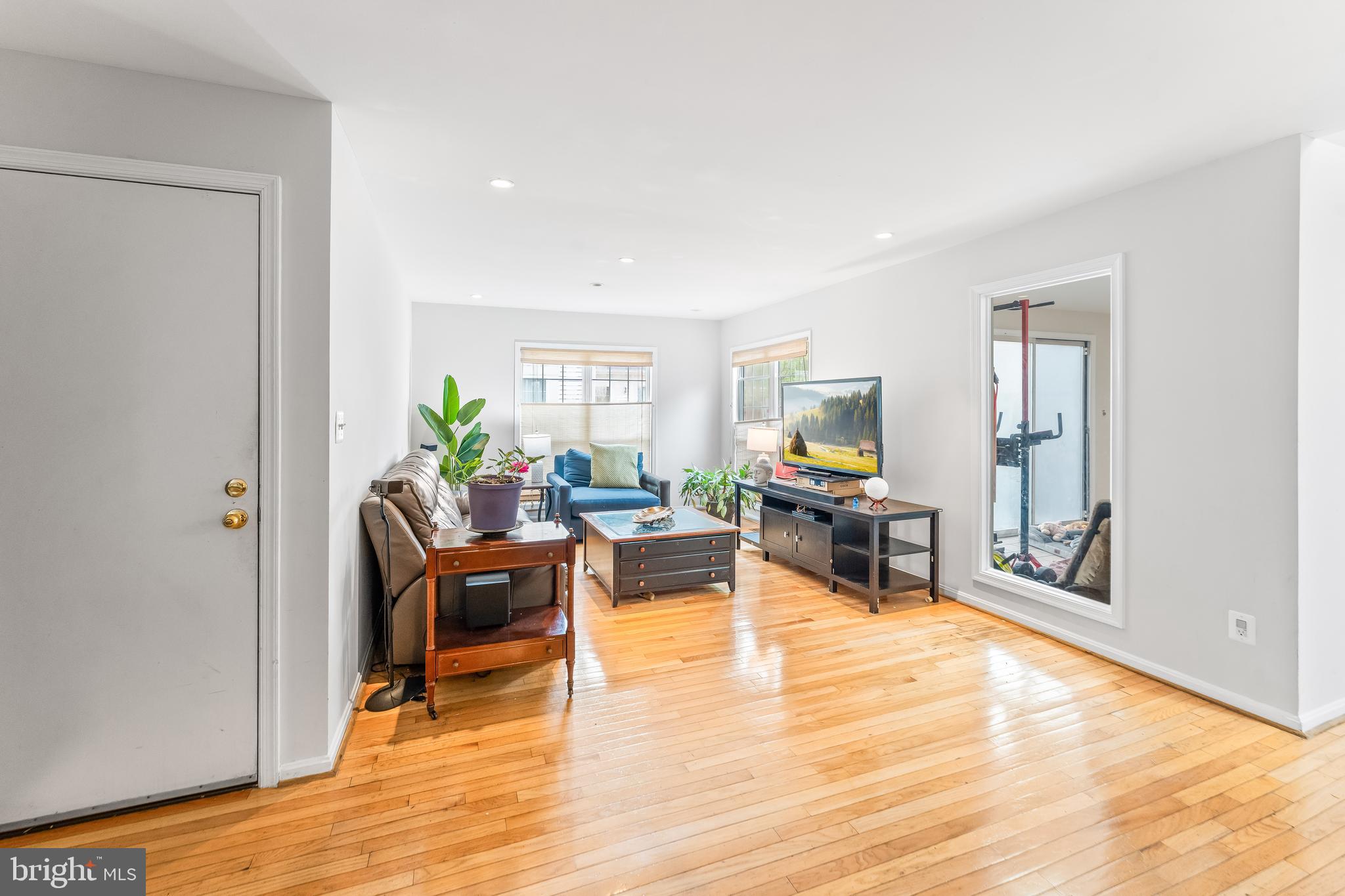 MEADOWGATE - Residential