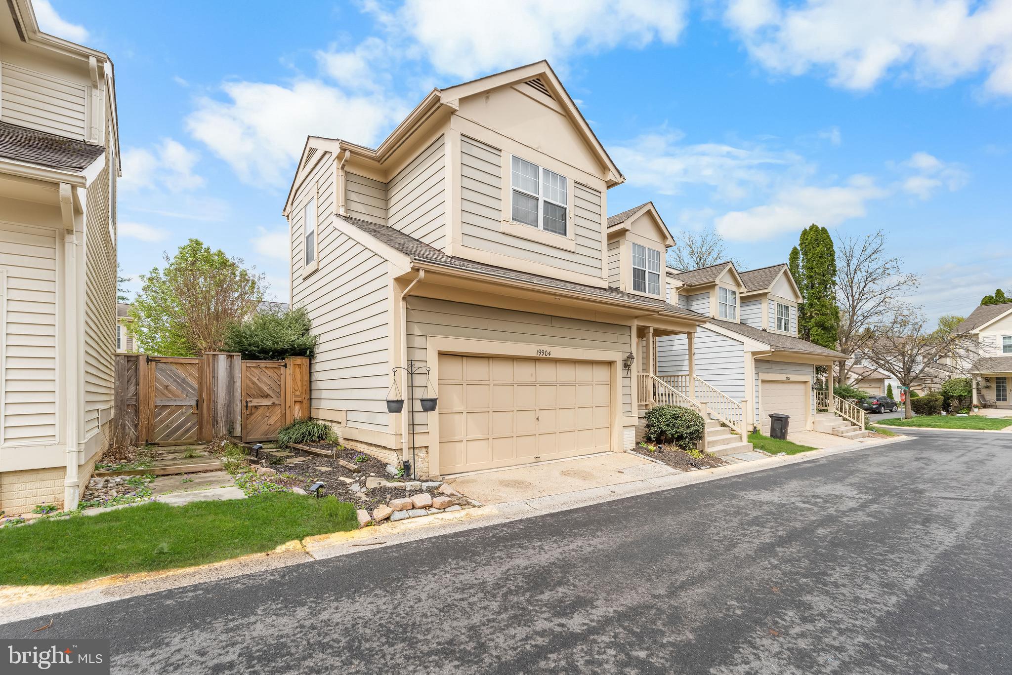 MEADOWGATE - Residential