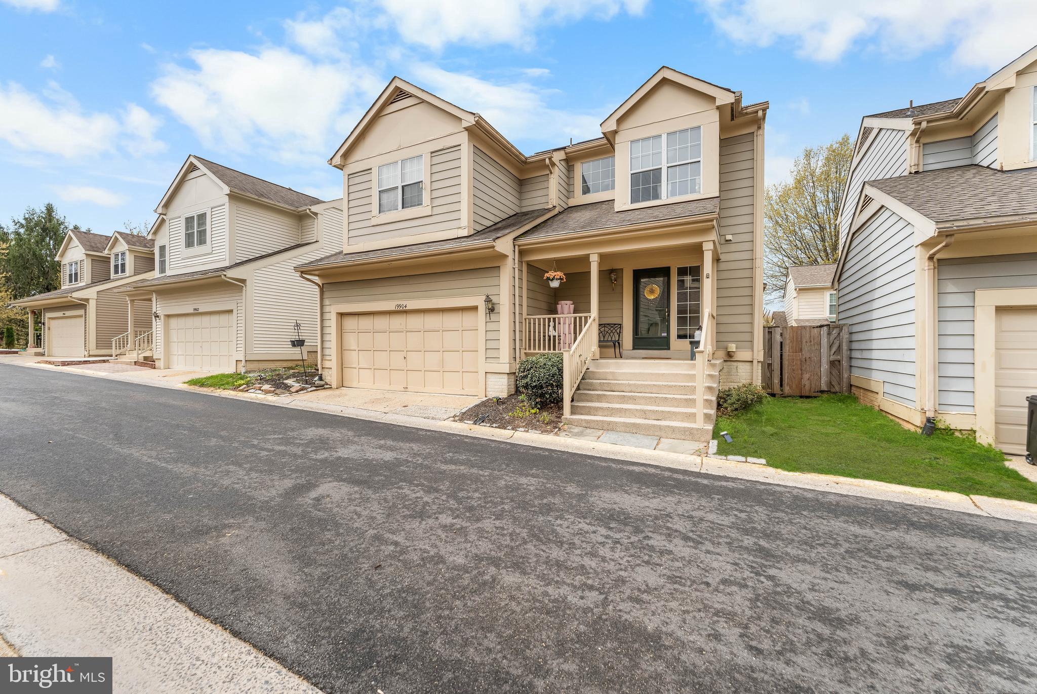 MEADOWGATE - Residential