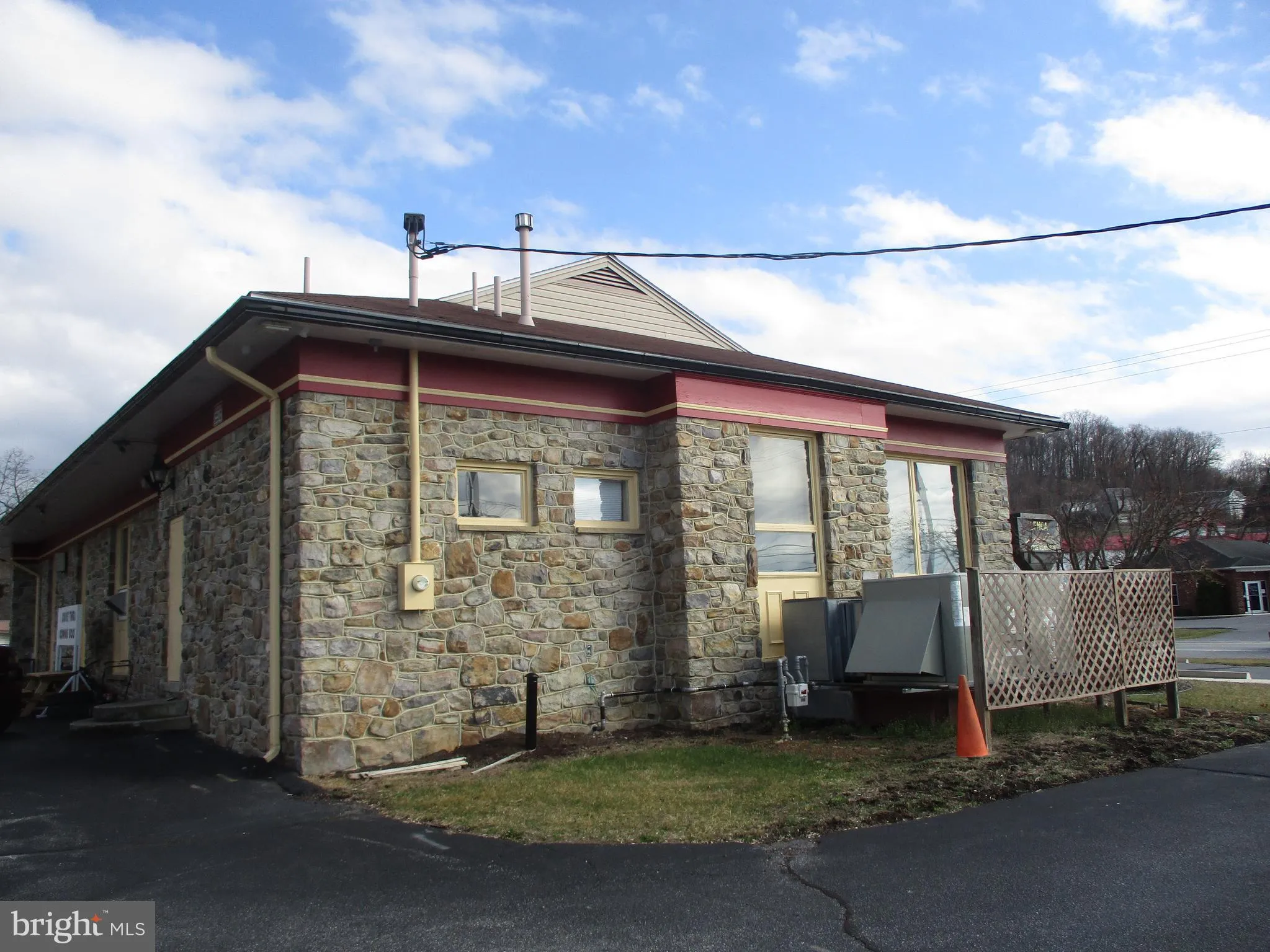 Waynesboro, Pennsylvania 17268, United States, ,Commercial,Active,72302