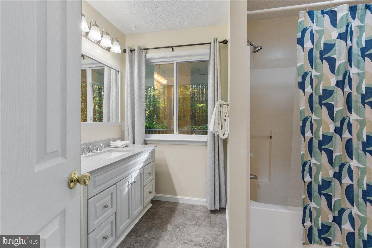 COX'S ENDEAVOR - Residential