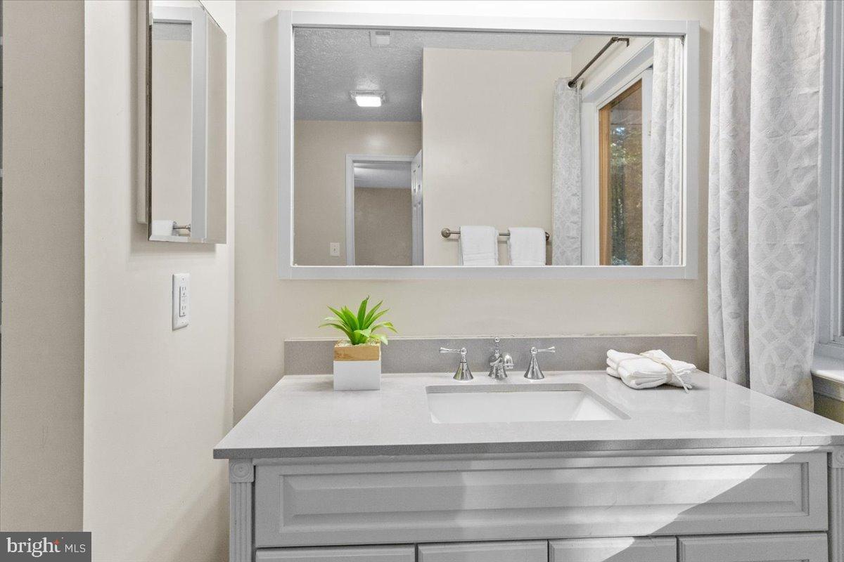 COX'S ENDEAVOR - Residential