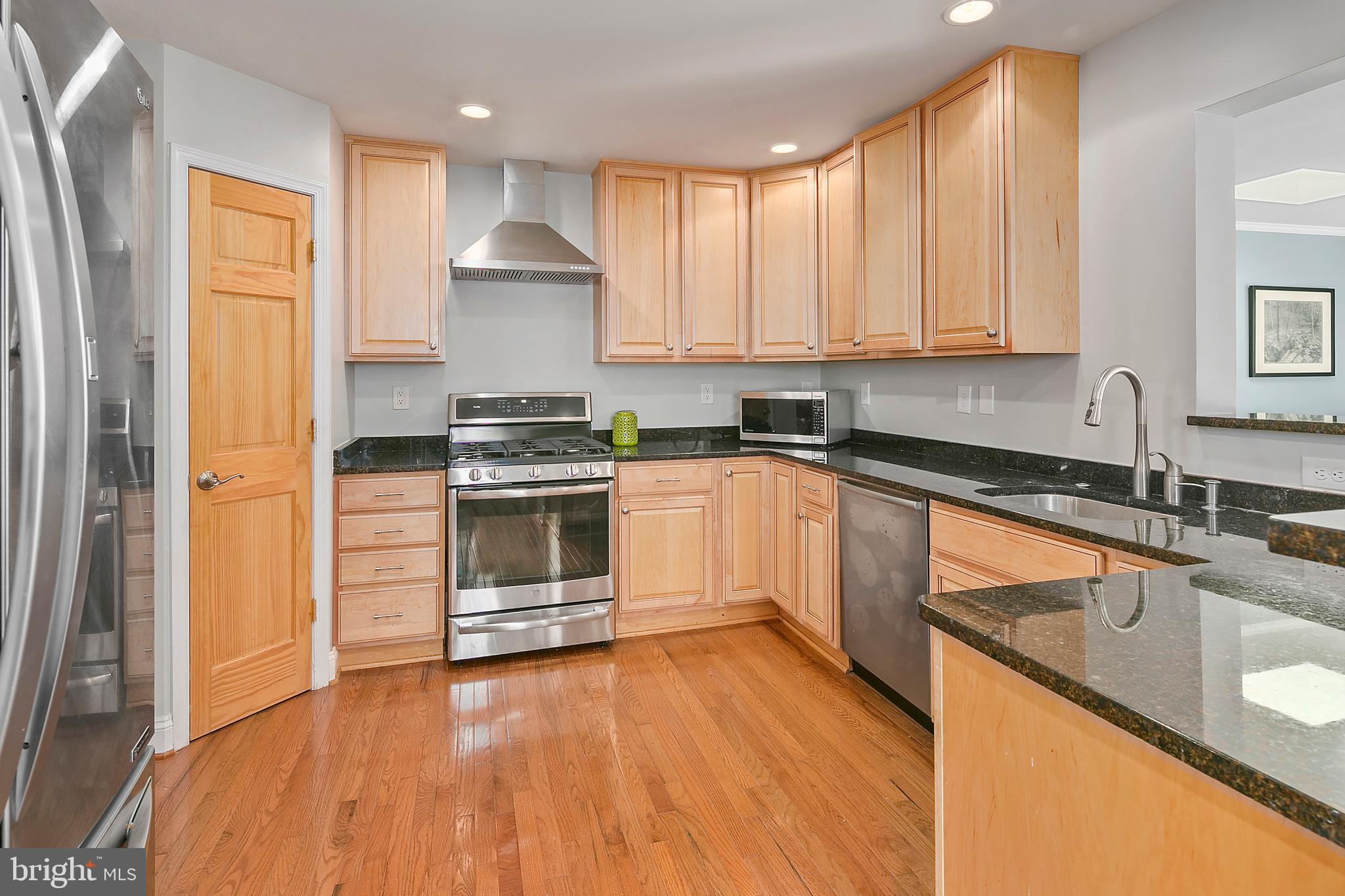 PIMMIT HILLS - Residential