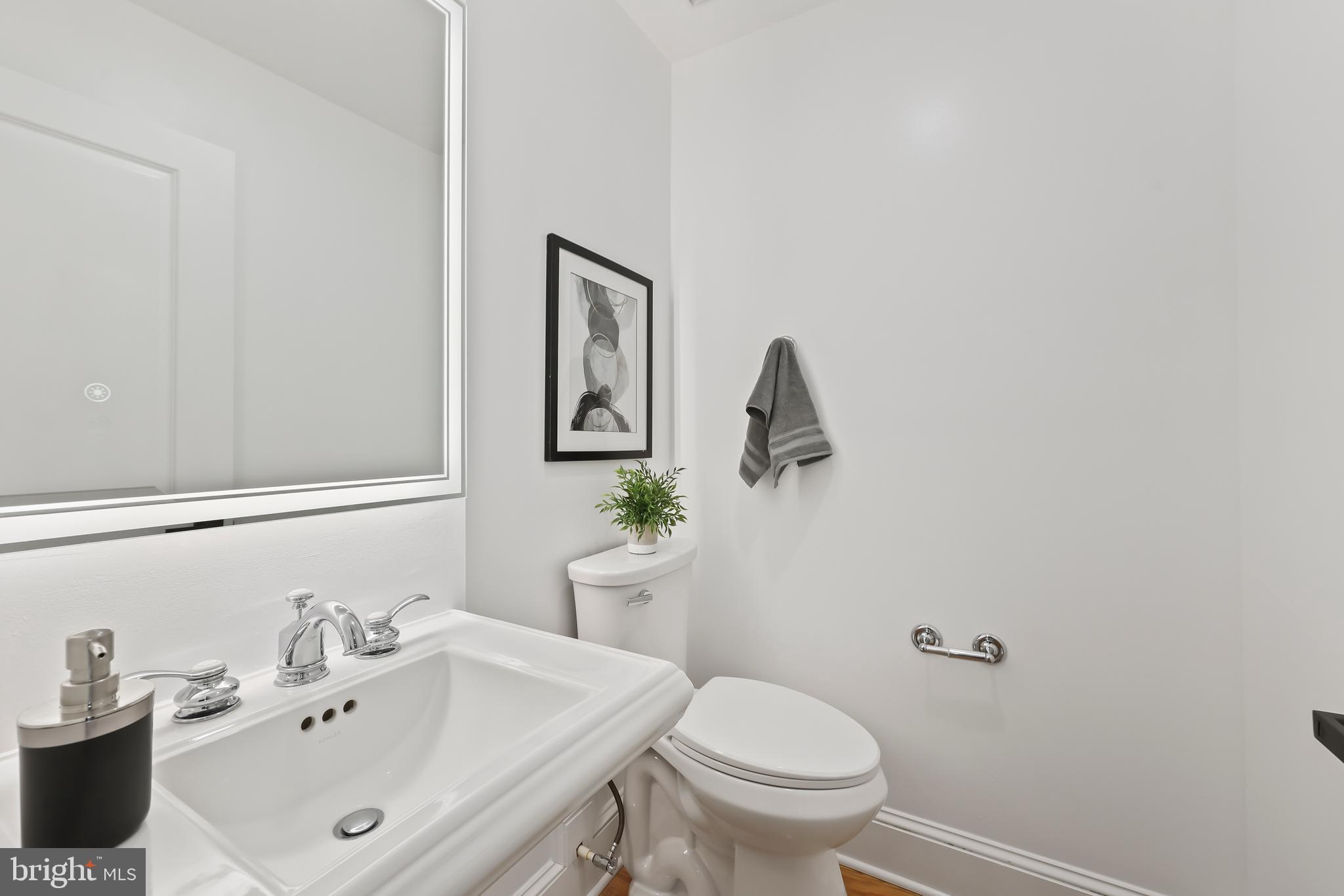 CHATHAM SQUARE - Residential