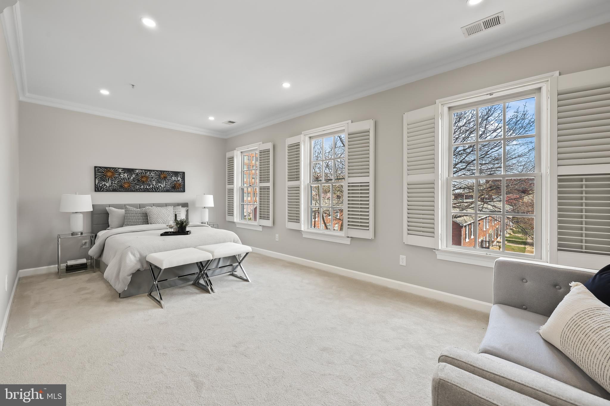 CHATHAM SQUARE - Residential