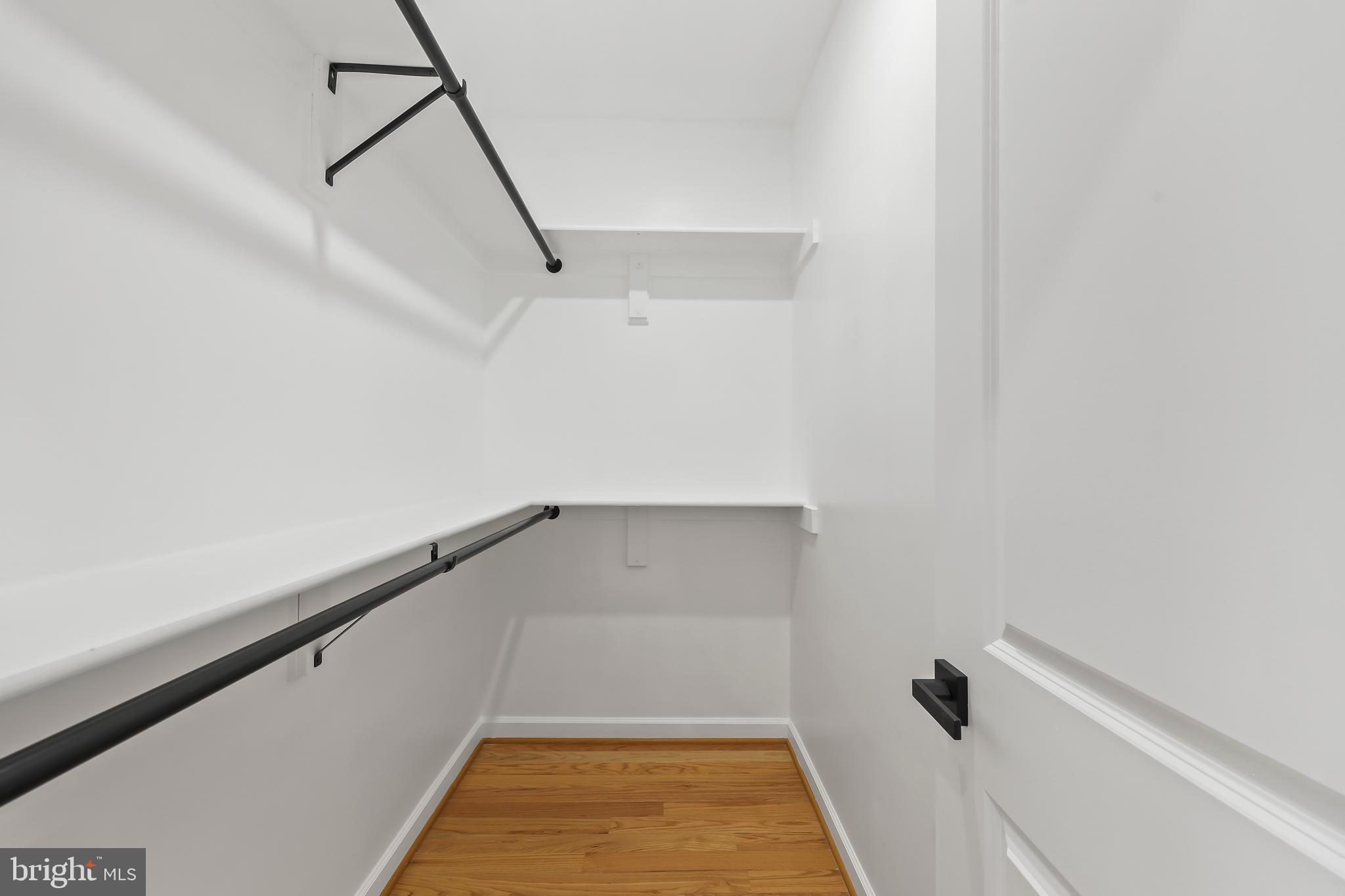 CHATHAM SQUARE - Residential