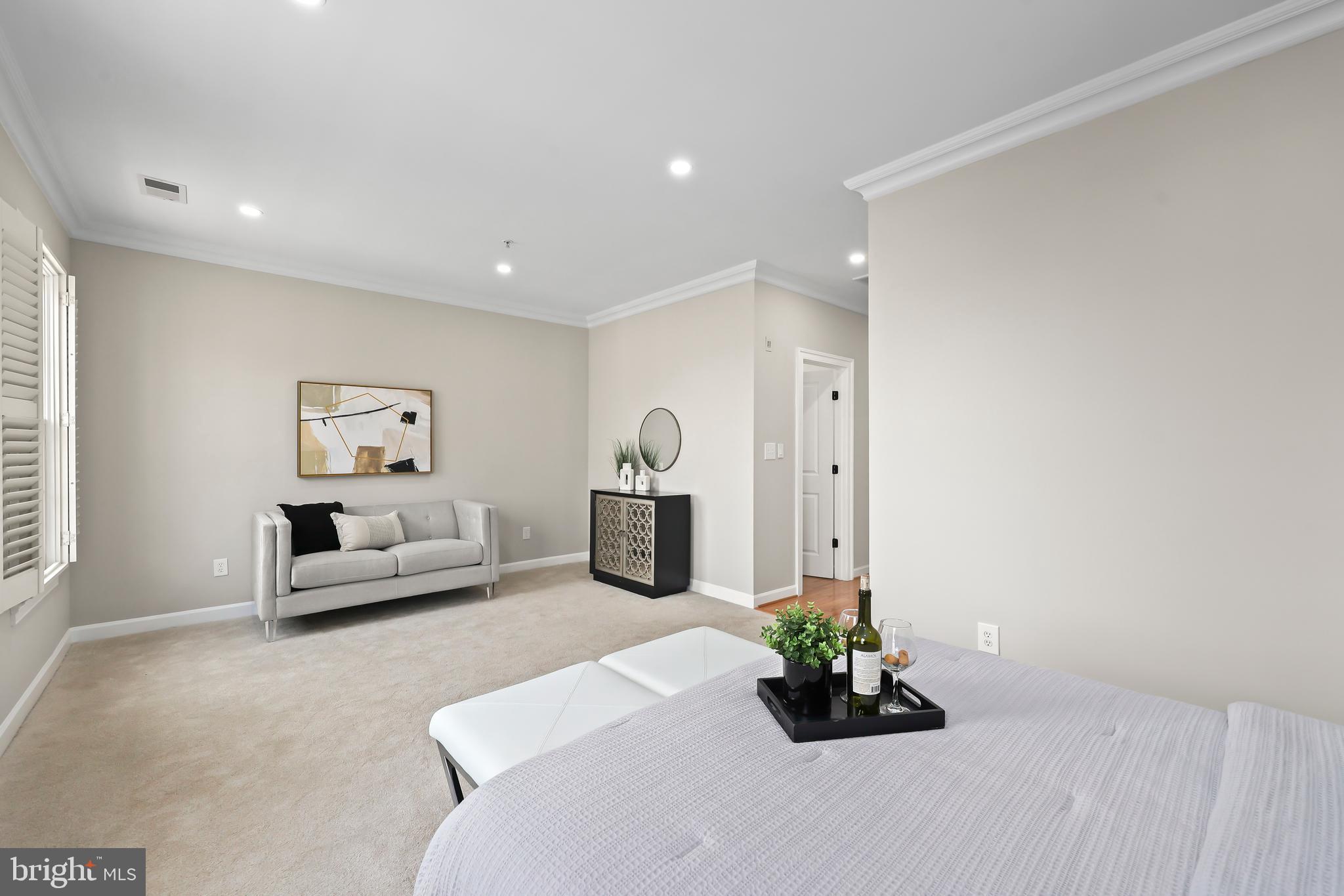 CHATHAM SQUARE - Residential