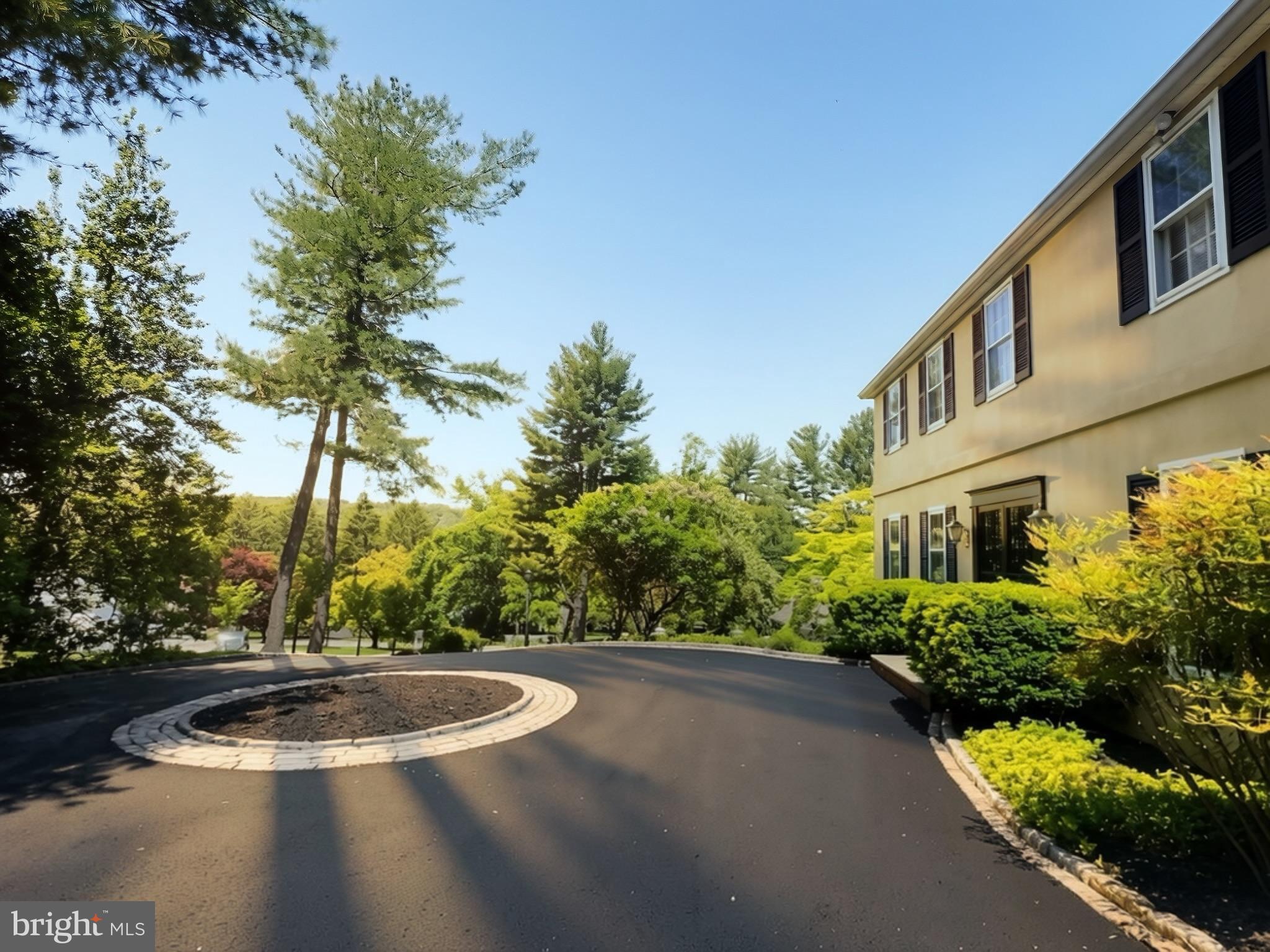 517 CANDACE LANE