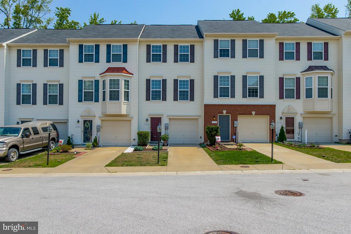 TANYARD SPRINGS - Residential Lease