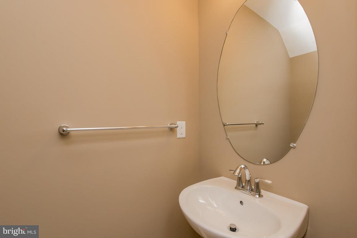 TANYARD SPRINGS - Residential Lease