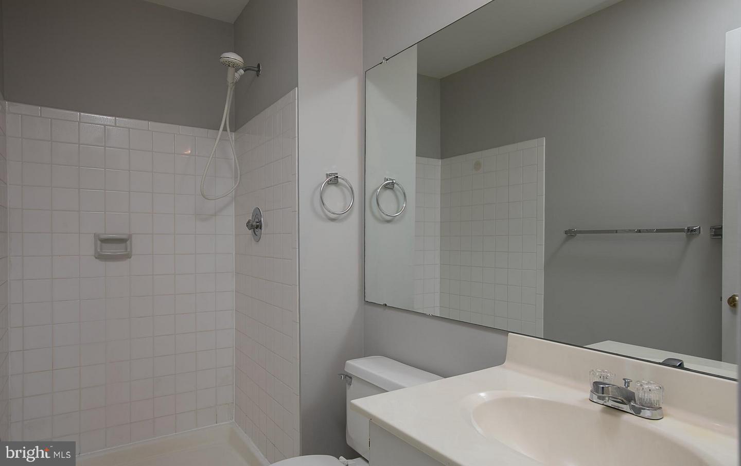 BONIFANT WOODS - Residential Lease