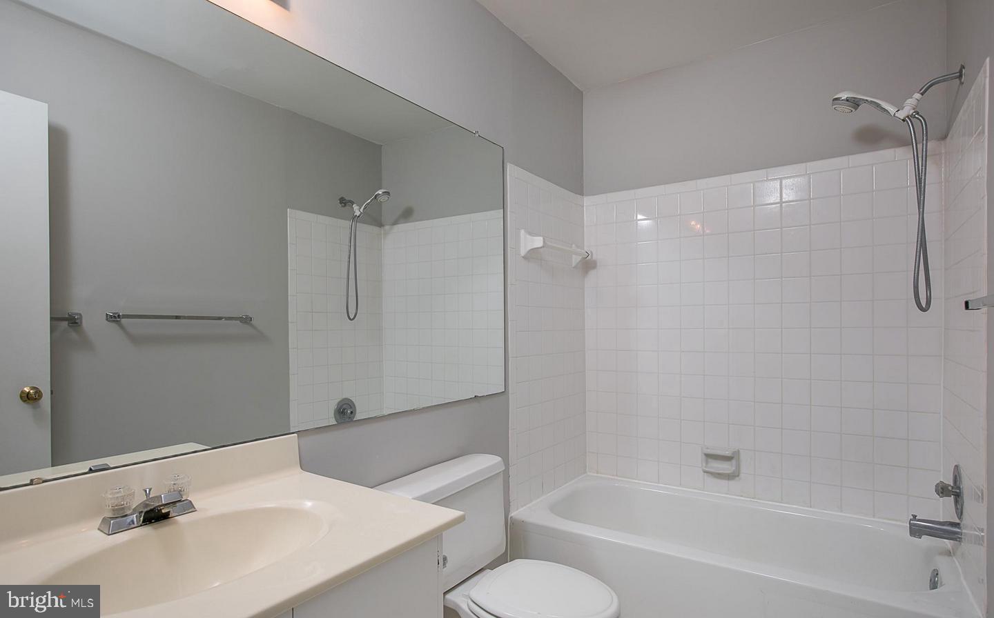 BONIFANT WOODS - Residential Lease