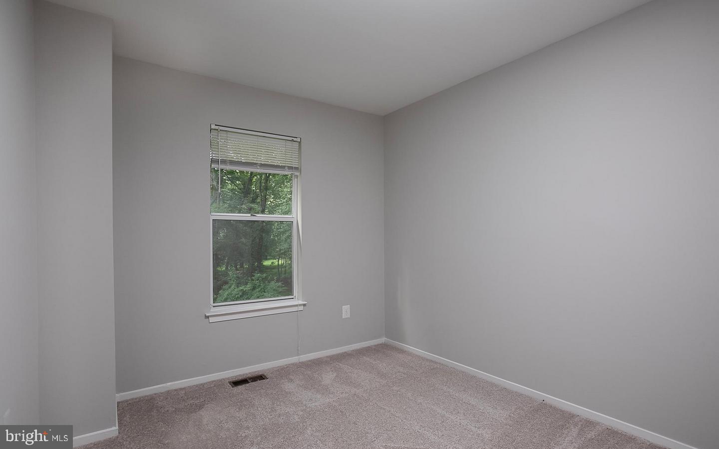 BONIFANT WOODS - Residential Lease