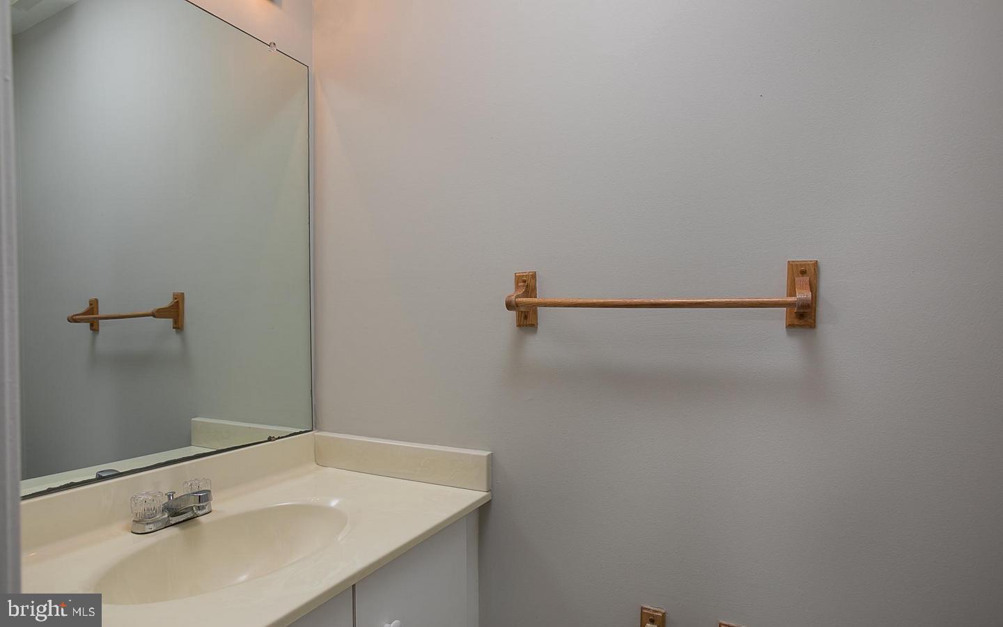 BONIFANT WOODS - Residential Lease