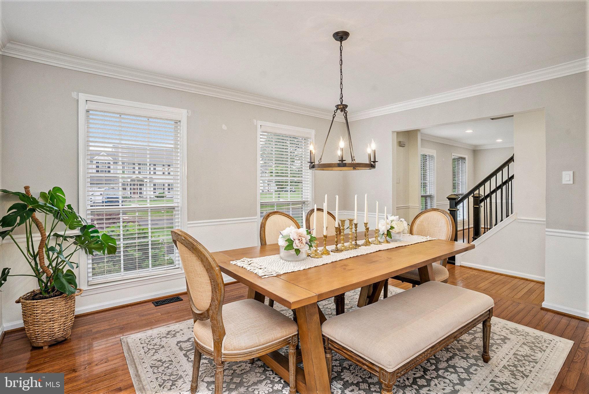 1408 W FERNBROOK DRIVE