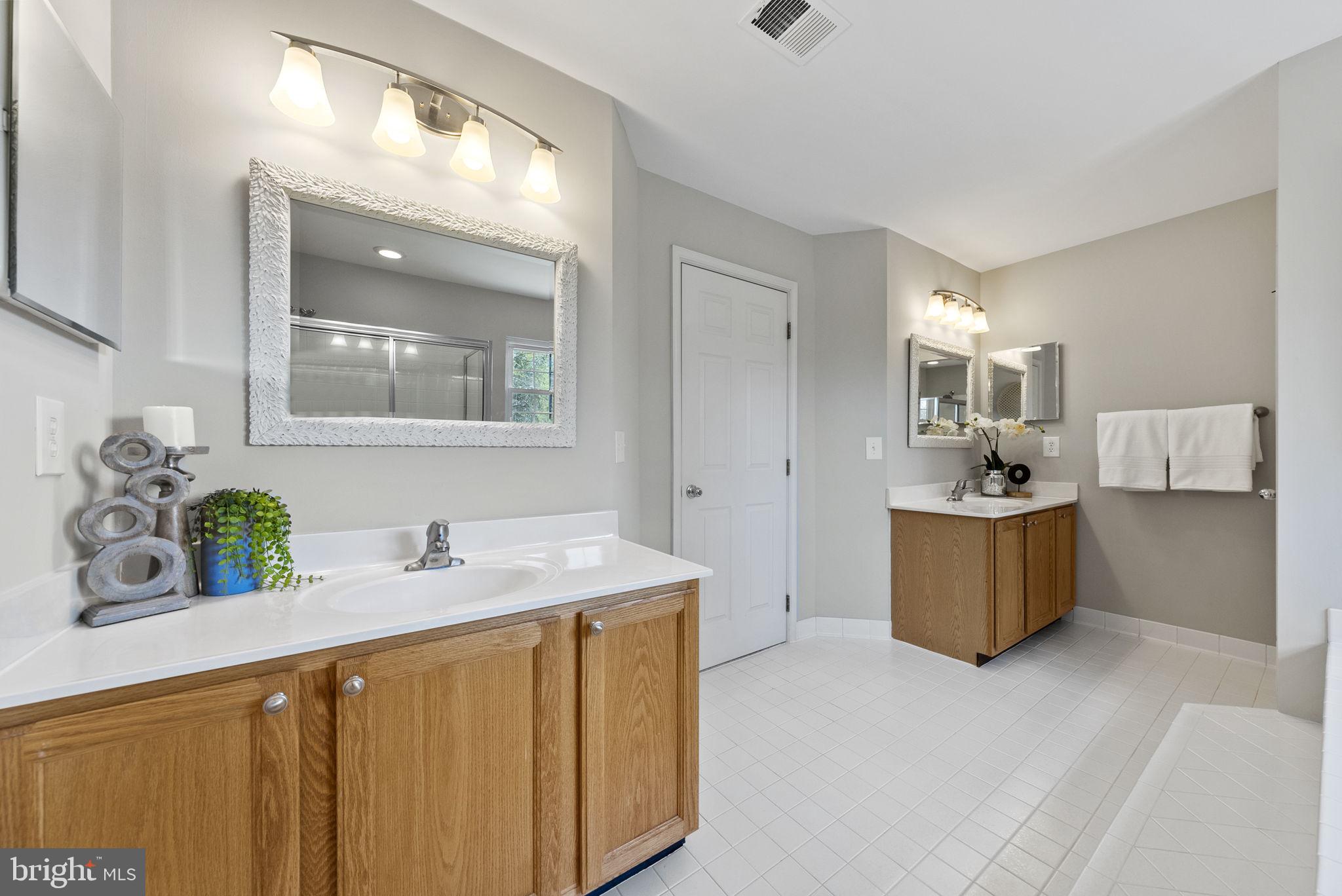 FOXBOROUGH - Residential