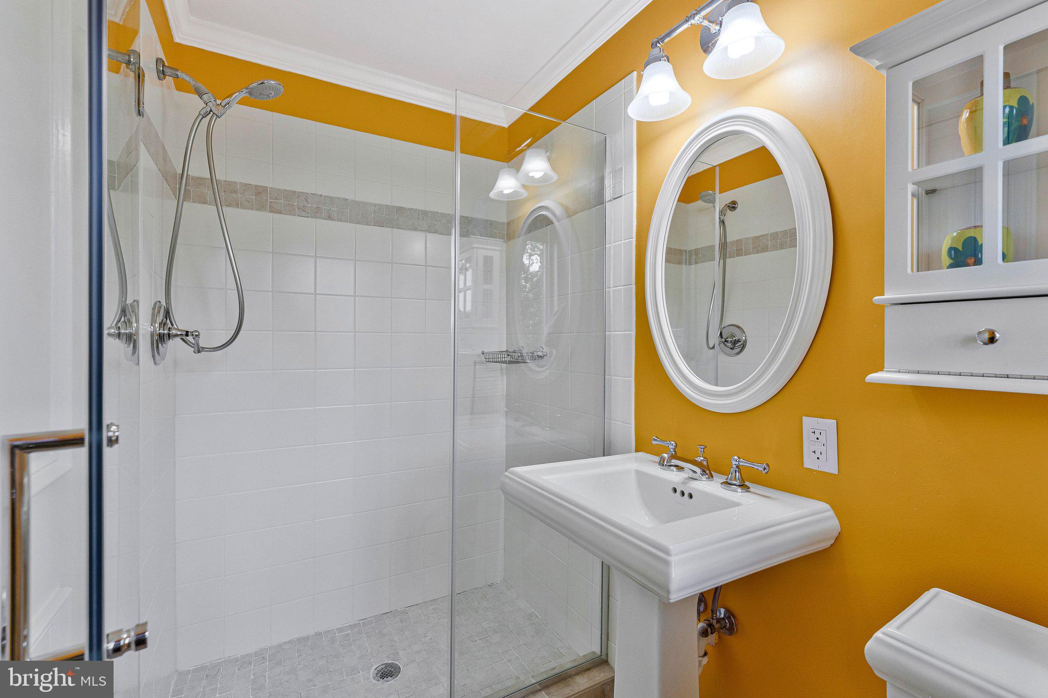 WEST LANGLEY - Residential