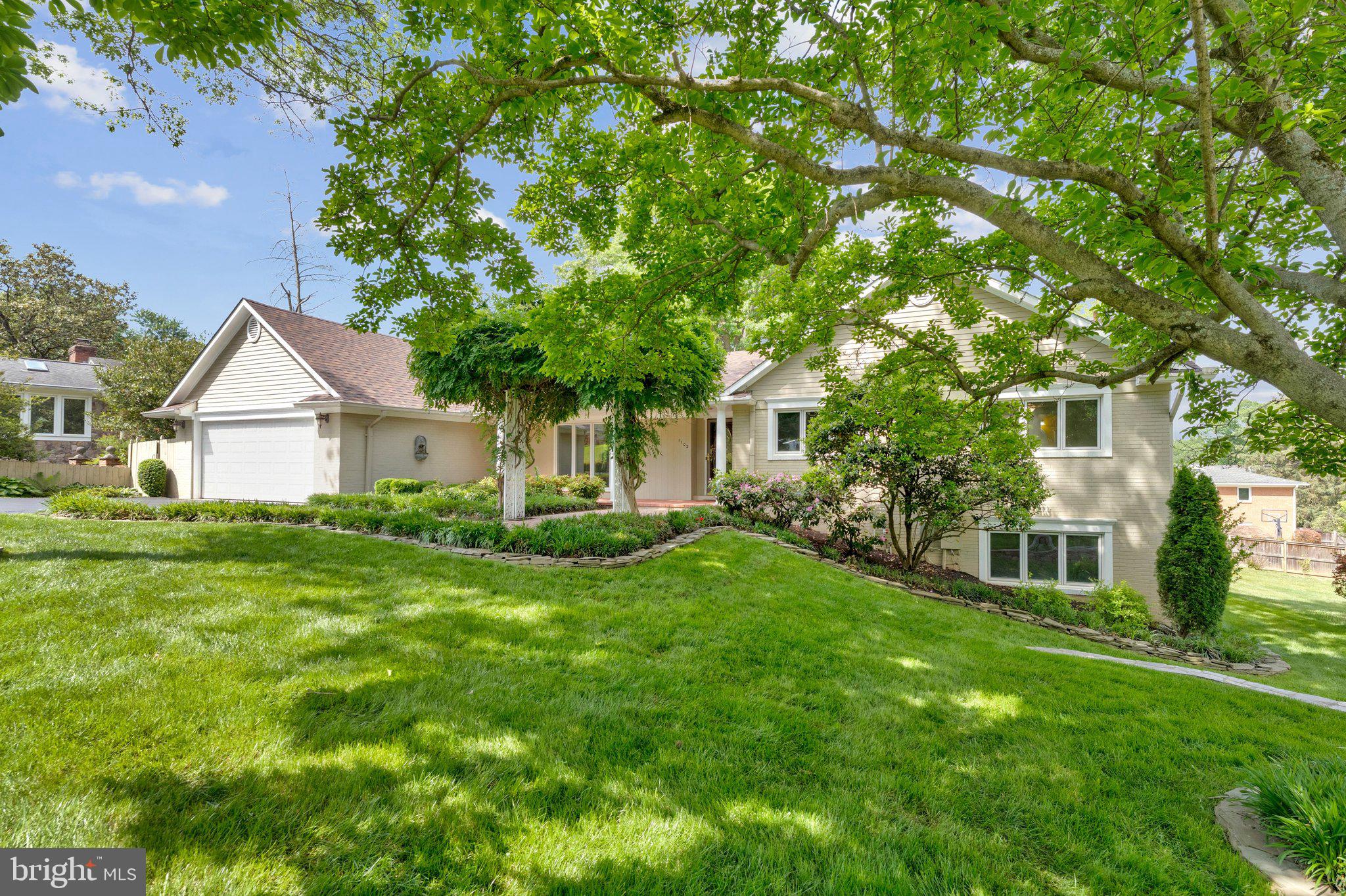 WEST LANGLEY - Residential