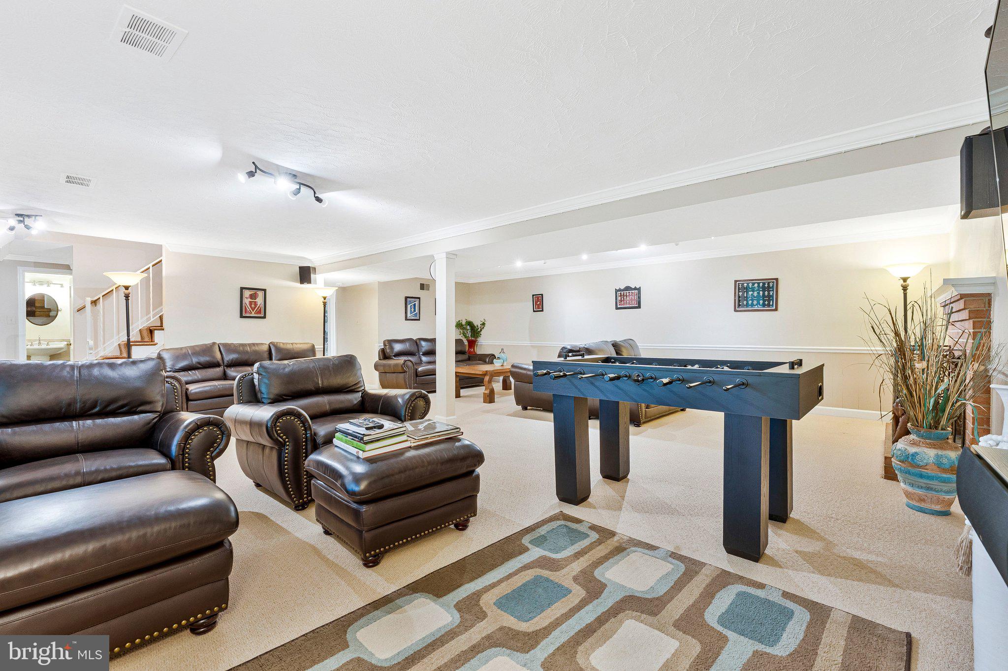 WEST LANGLEY - Residential