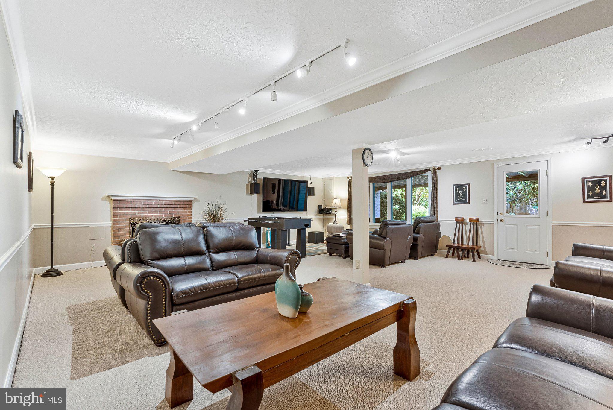 WEST LANGLEY - Residential