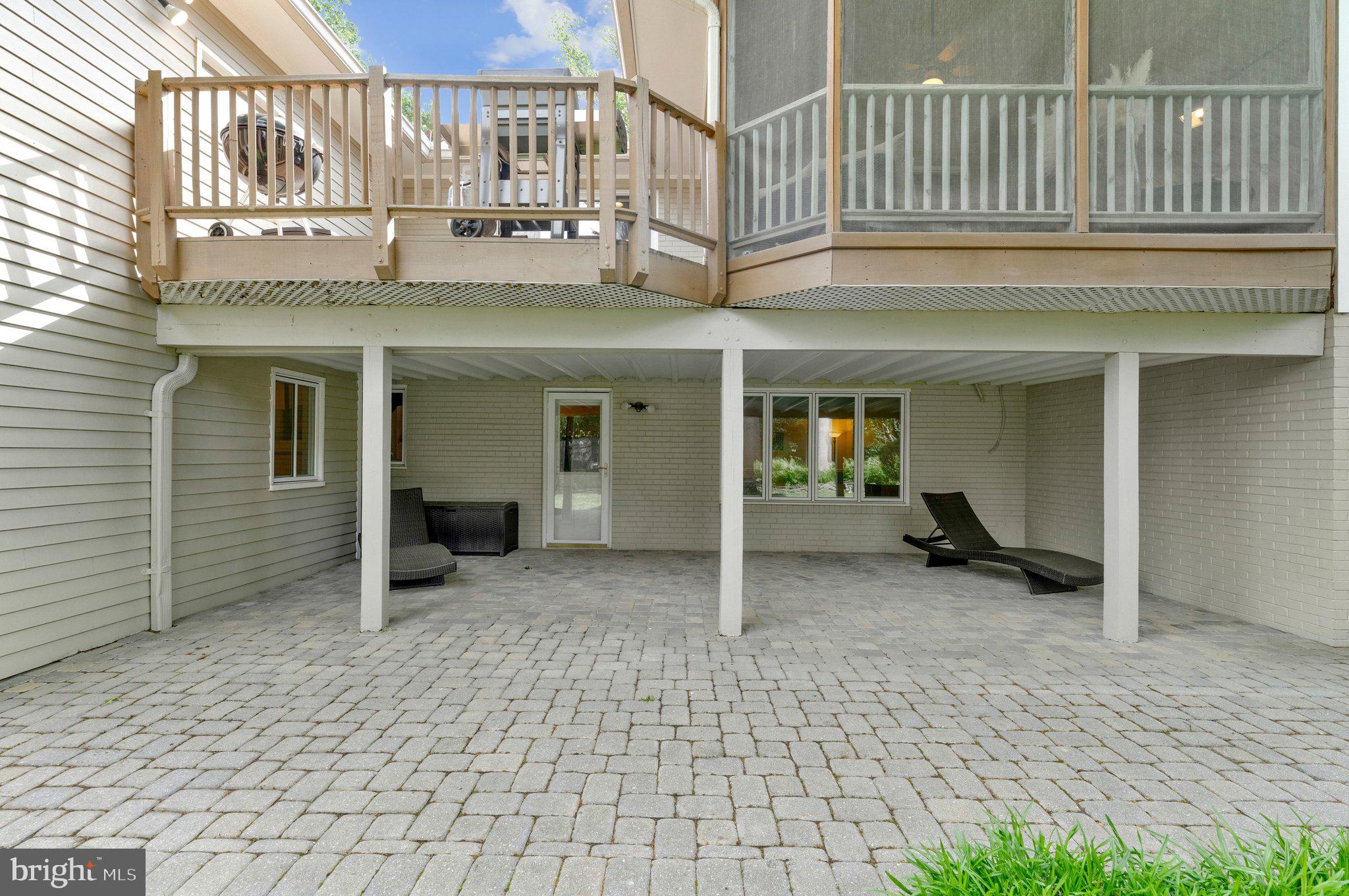 WEST LANGLEY - Residential