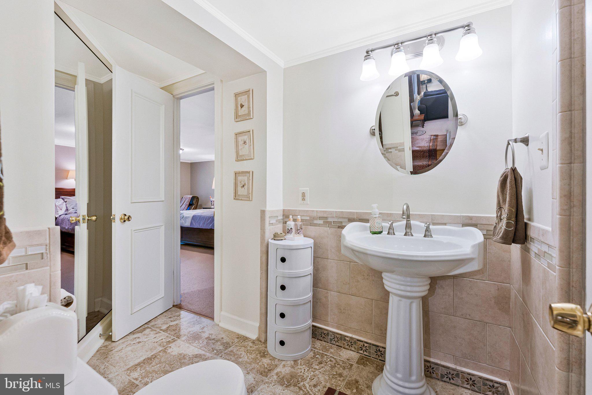 WEST LANGLEY - Residential